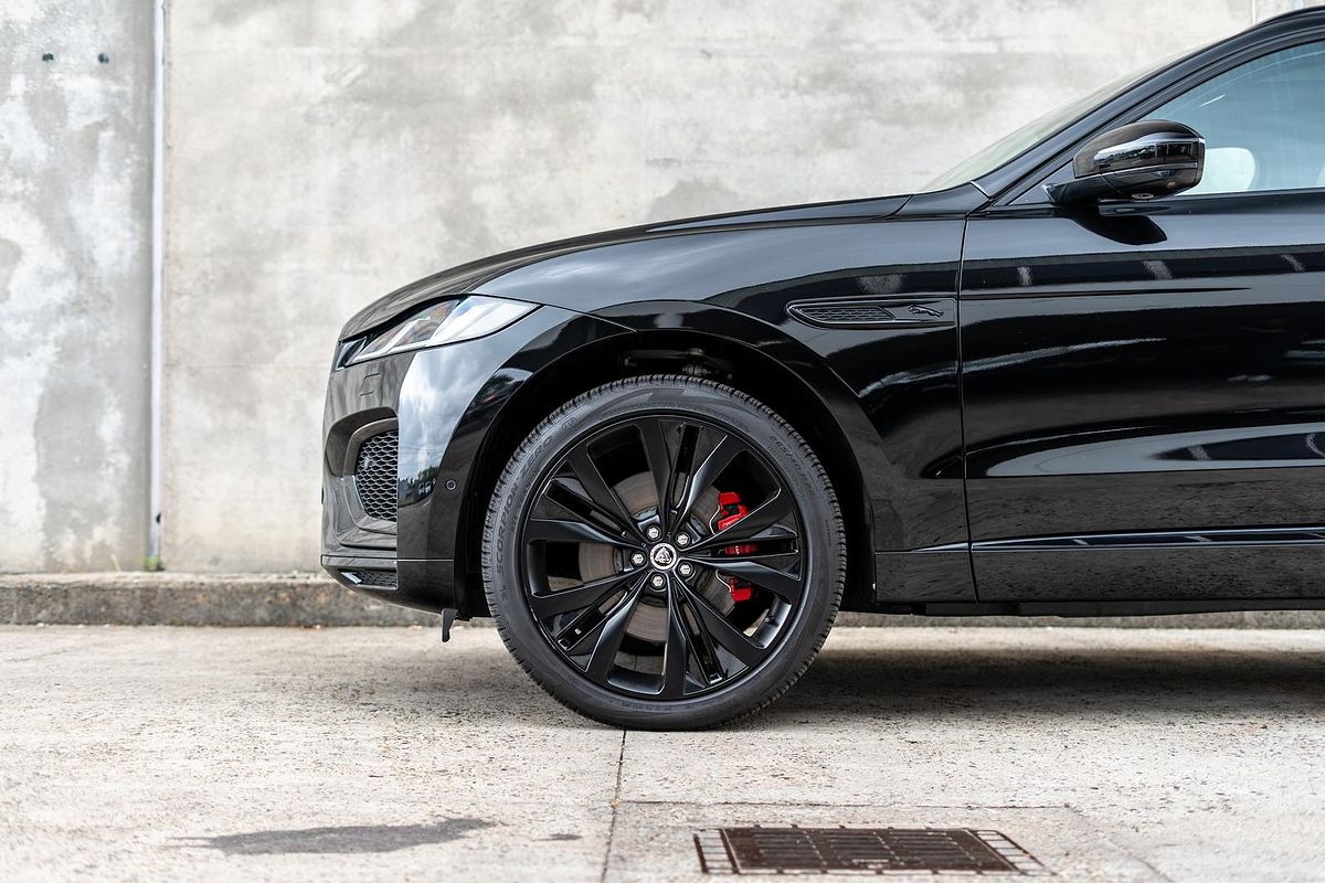 2023 Jaguar F-PACE D300 R-Dynamic SE X761