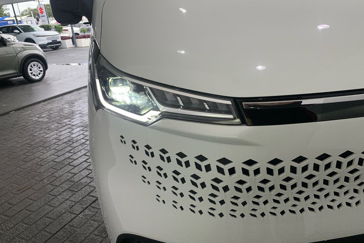 2024 LDV Deliver 7 SWB