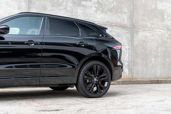 2023 Jaguar F-PACE D300 R-Dynamic SE X761