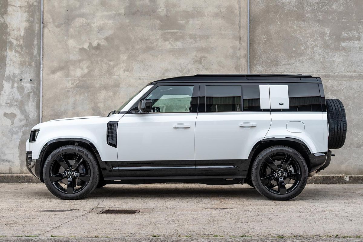 2024 Land Rover Defender 110 P400e X-Dynamic HSE L663