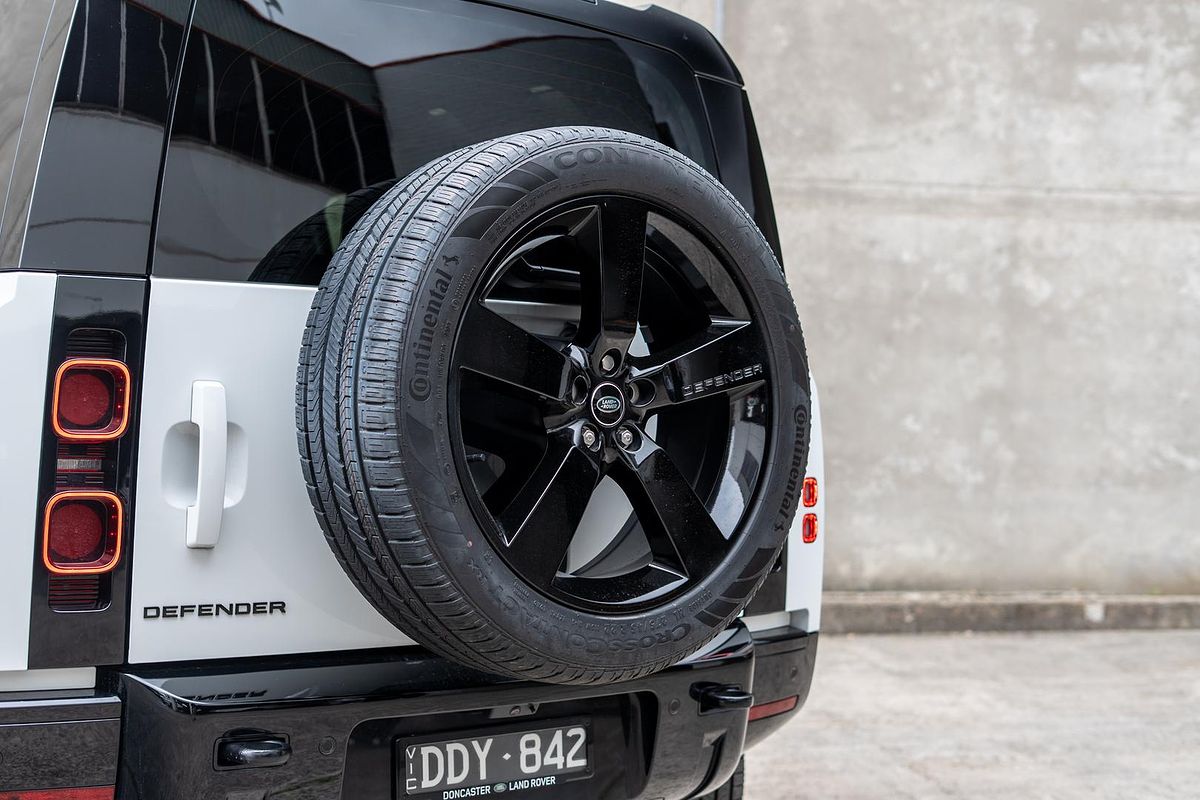 2024 Land Rover Defender 110 P400e X-Dynamic HSE L663
