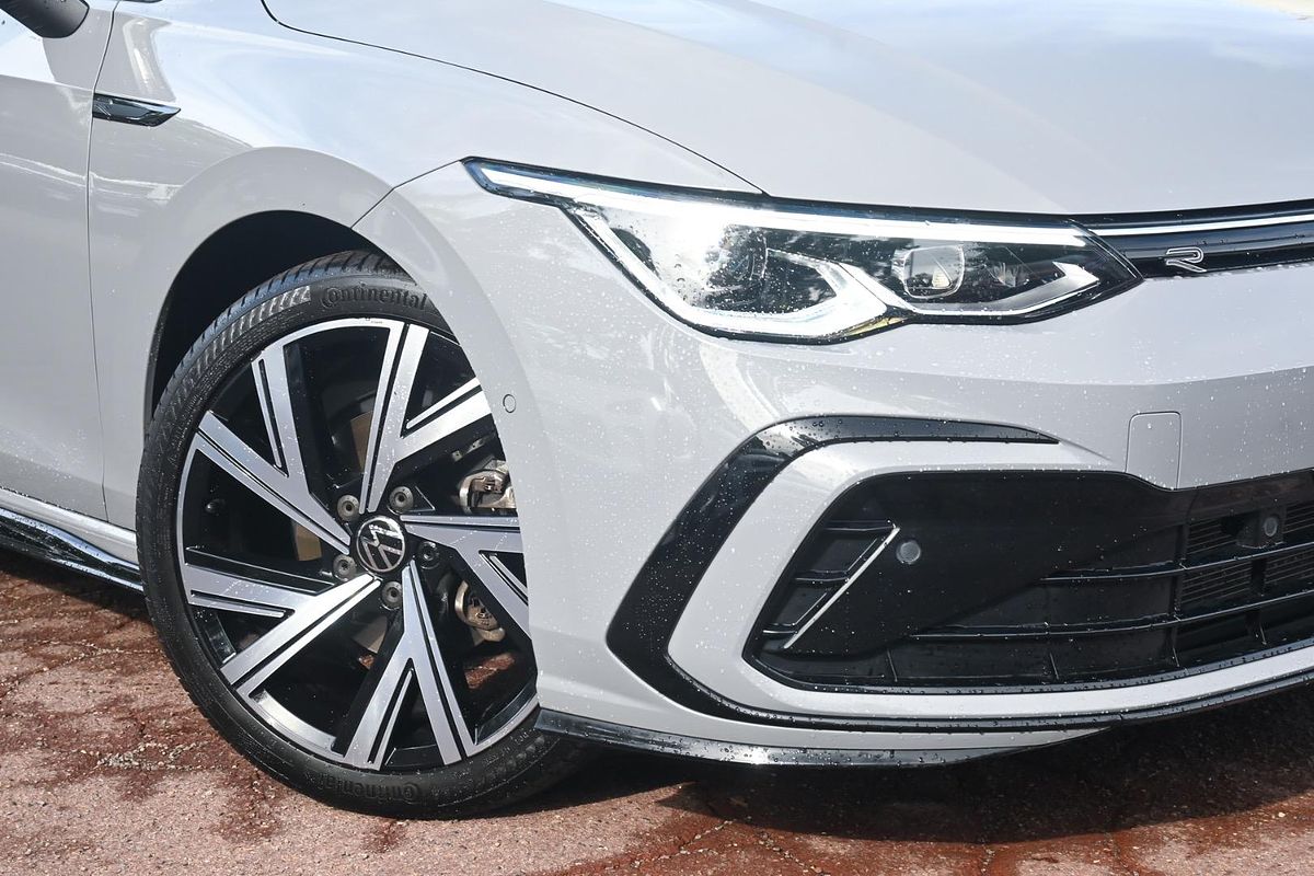 2022 Volkswagen Golf 110TSI R-Line 8