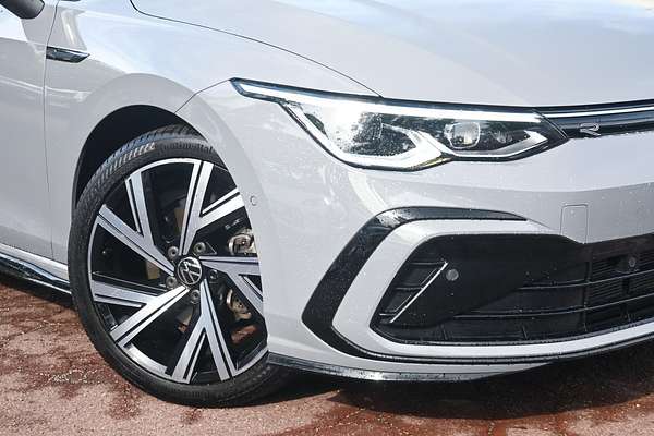 2022 Volkswagen Golf 110TSI R-Line 8