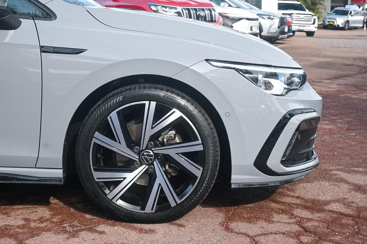 2022 Volkswagen Golf 110TSI R-Line 8