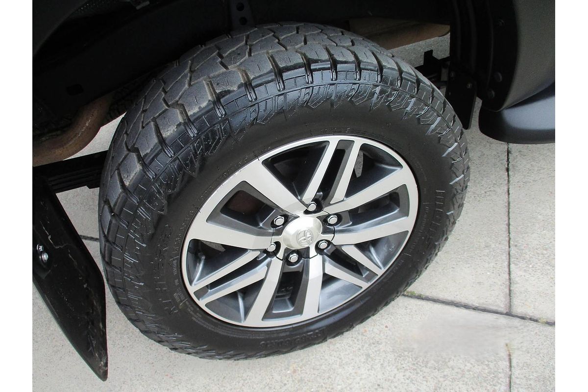 2016 Toyota Hilux SR5 GUN126R