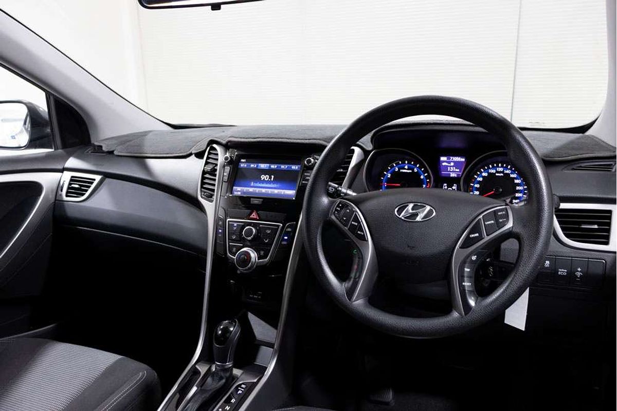 2016 HYUNDAI i30 ACTIVE 6 SP AUTOMATIC 5D HATCHBACK 4CYL 