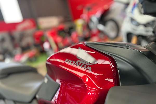 2024 Honda CB650R E-CLUTCH