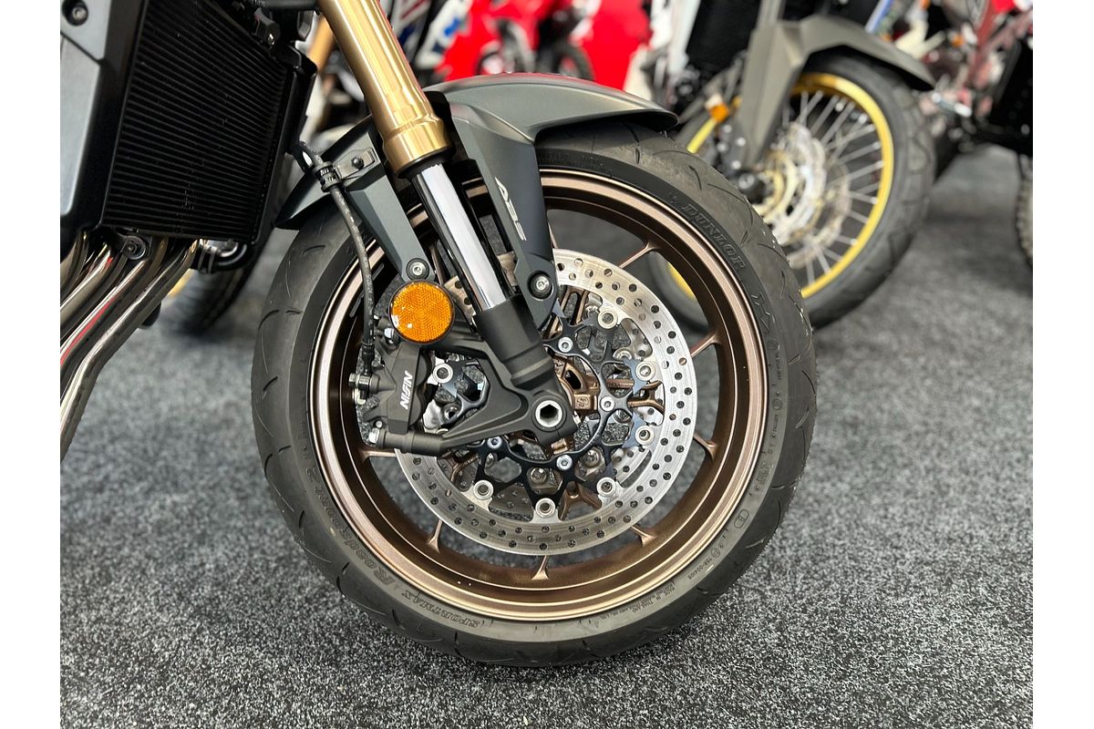 2024 Honda CB650R E-CLUTCH