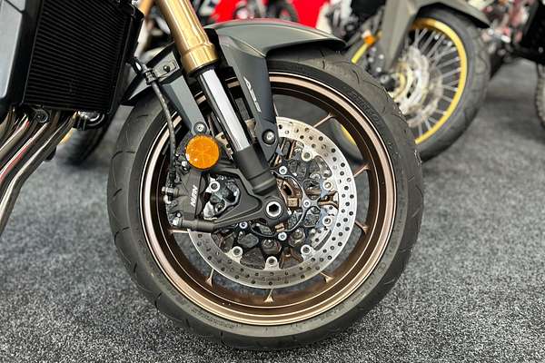 2024 Honda CB650R E-CLUTCH
