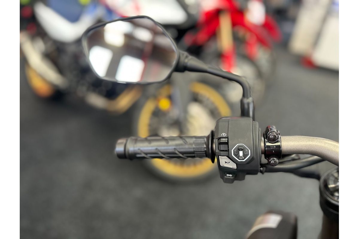 2024 Honda CB650R E-CLUTCH
