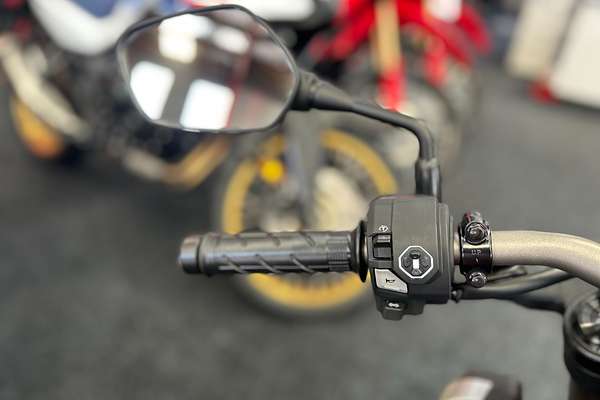 2024 Honda CB650R E-CLUTCH