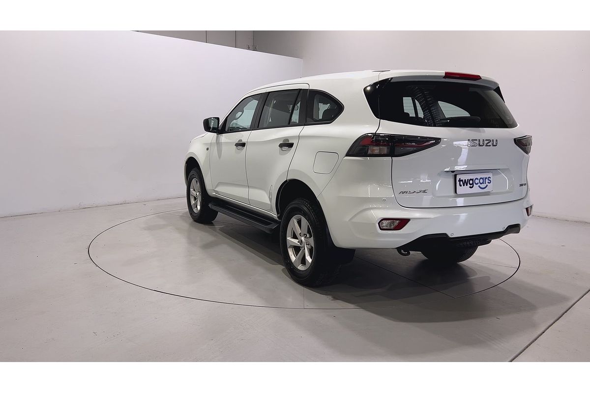 2023 Isuzu MU-X LS-M