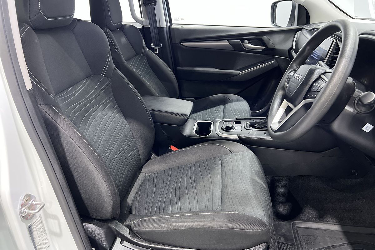 2023 Isuzu MU-X LS-M