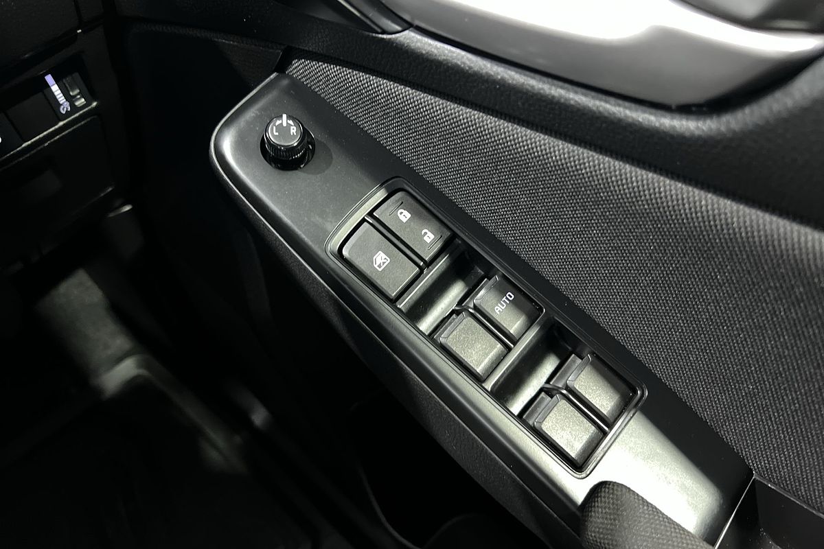 2023 Isuzu MU-X LS-M