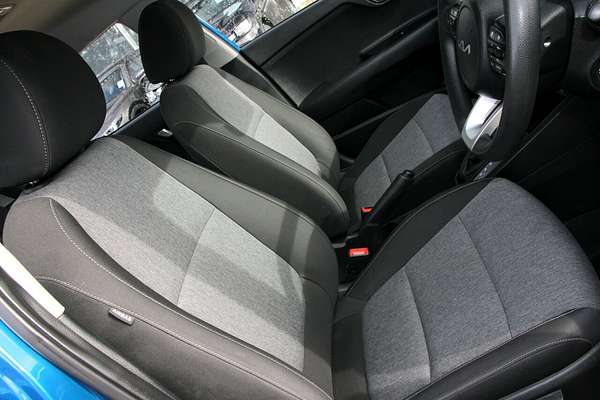 2022 Kia Stonic S YB