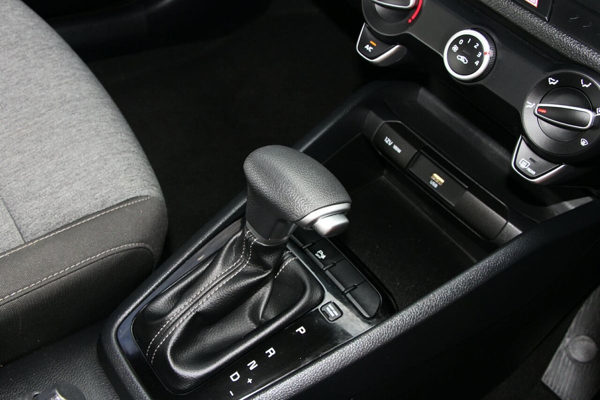 2022 Kia Stonic S YB