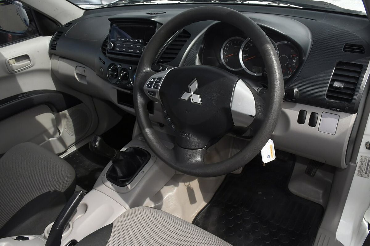 2014 Mitsubishi Triton GL MN Rear Wheel Drive