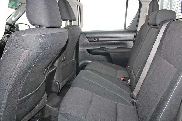 2019 Toyota Hilux SR GUN126R 4X4