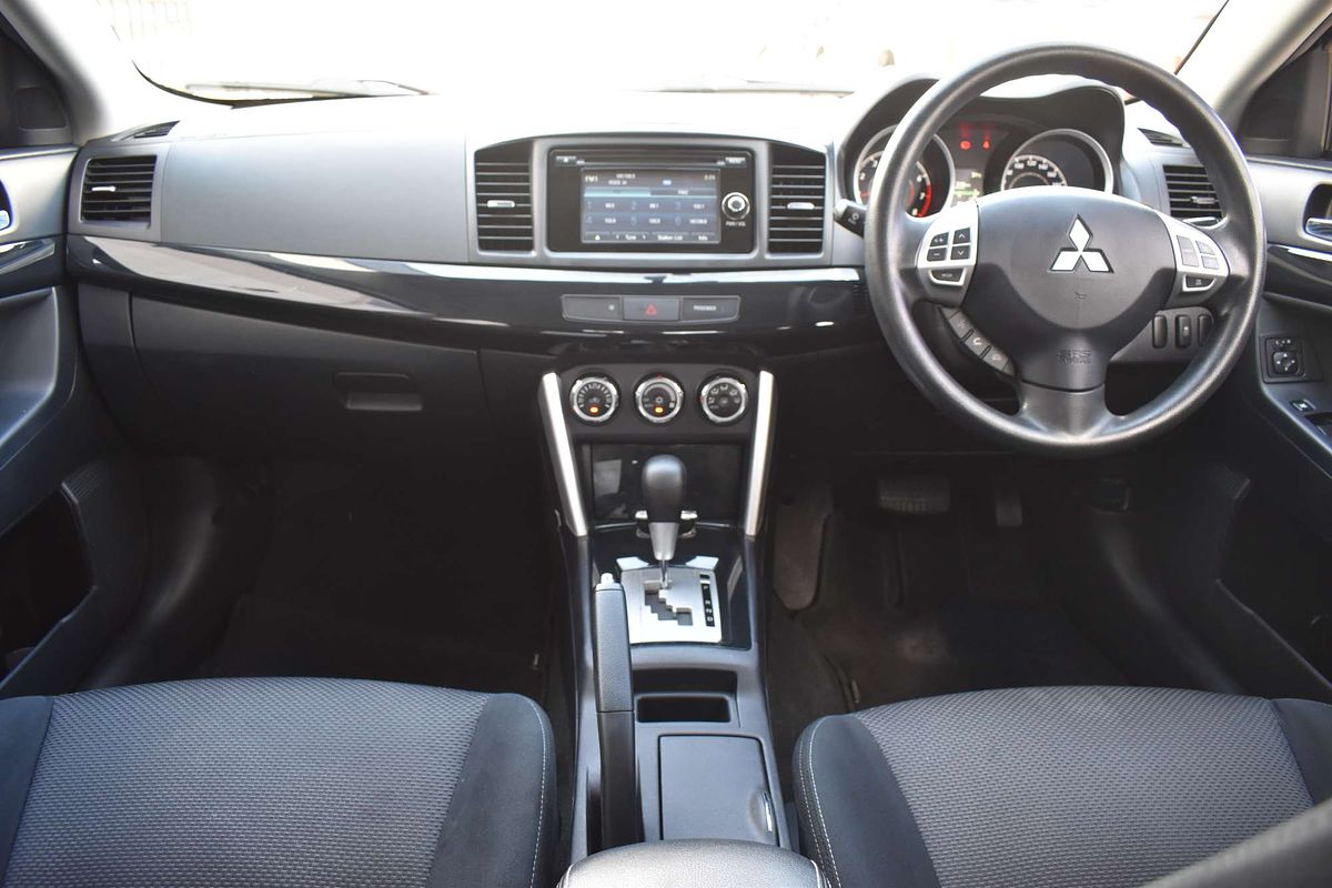 2017 Mitsubishi Lancer ES Sport CF