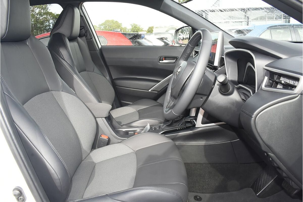 2024 Toyota Corolla Cross GXL MXGH10R