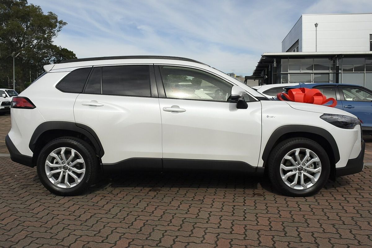 2024 Toyota Corolla Cross GXL MXGH10R