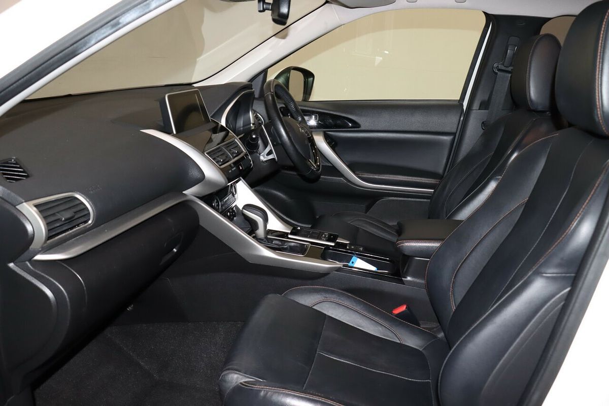 2017 Mitsubishi Eclipse Cross Exceed YA