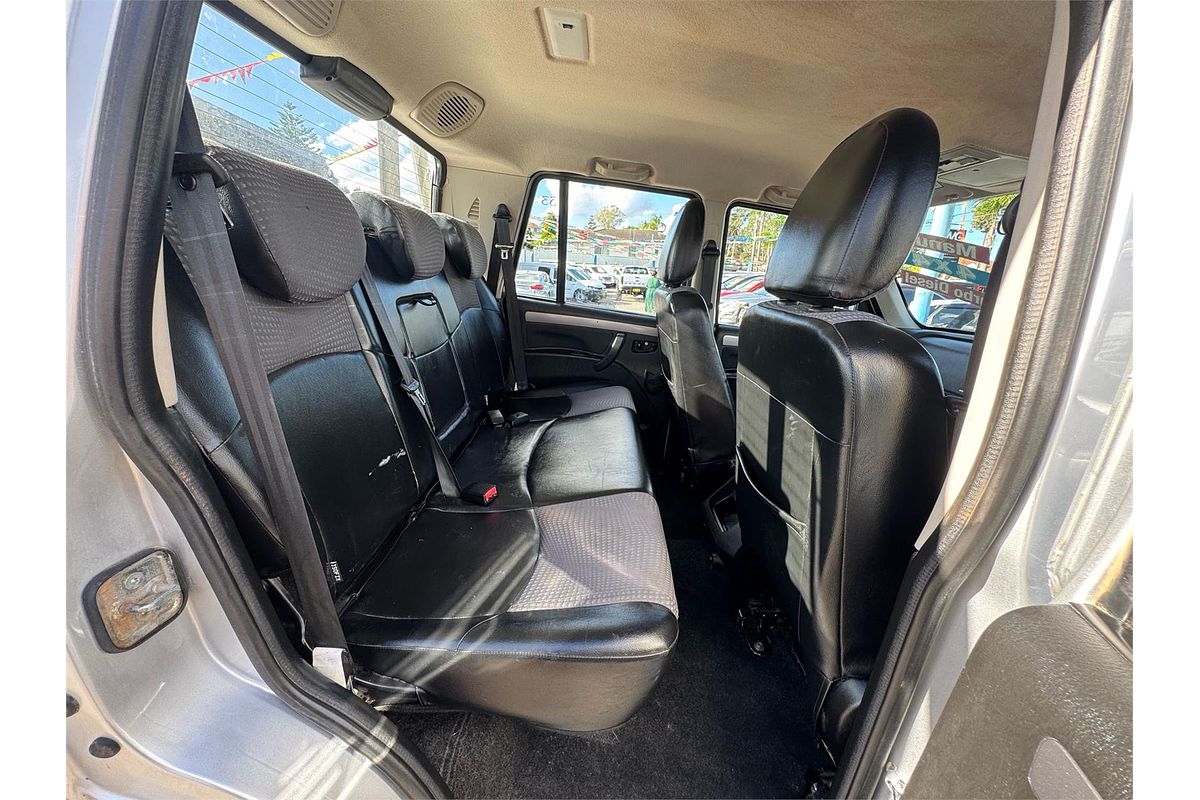 2018 Mahindra PIK-UP S10 Black mHawk 4X4