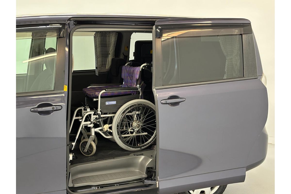 2009 Toyota VOXY WELCAB ZRR70