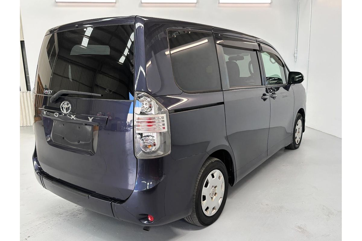 2009 Toyota VOXY WELCAB ZRR70