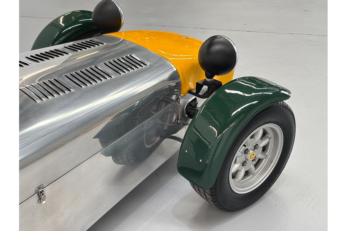 1999 Caterham Super 7 3