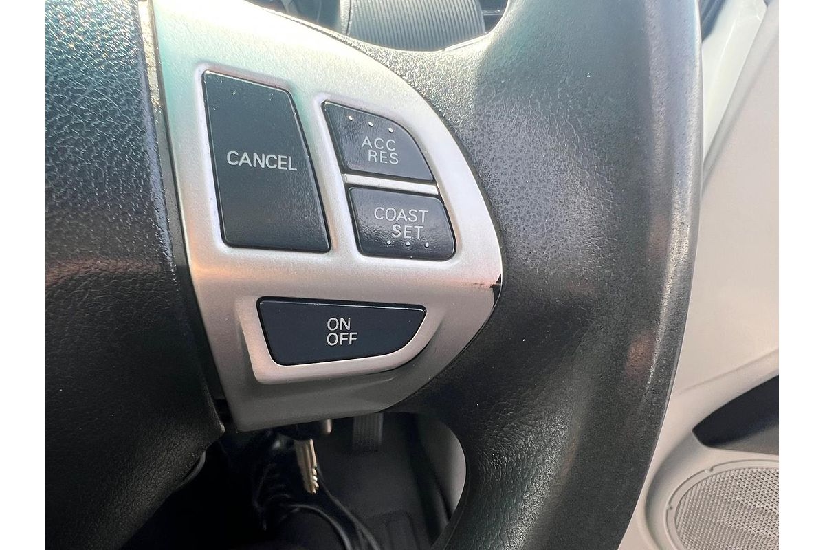 2014 Mitsubishi Triton GLX MN 4X4
