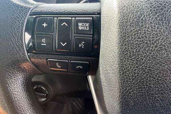 2017 Toyota Hilux SR GUN126R 4X4