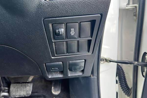 2017 Toyota Hilux SR GUN126R 4X4