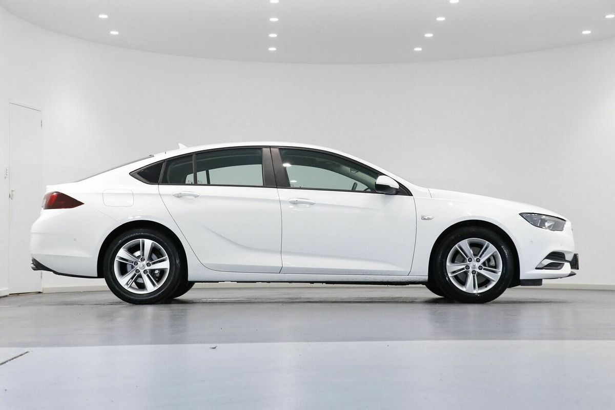 2020 Holden Commodore LT ZB