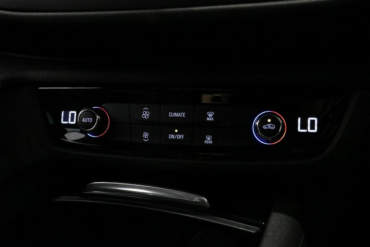 2020 Holden Commodore LT ZB