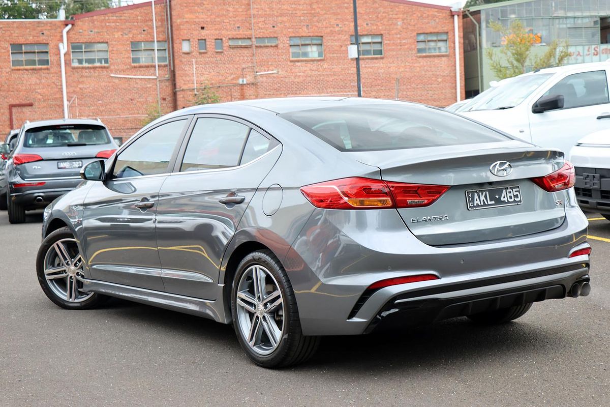 2016 Hyundai Elantra SR Turbo AD
