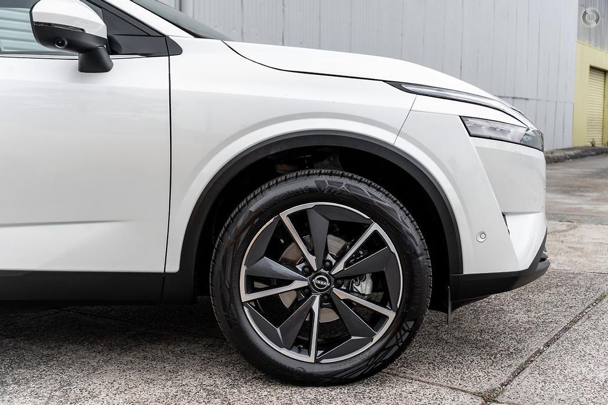 2024 Nissan QASHQAI ST J12