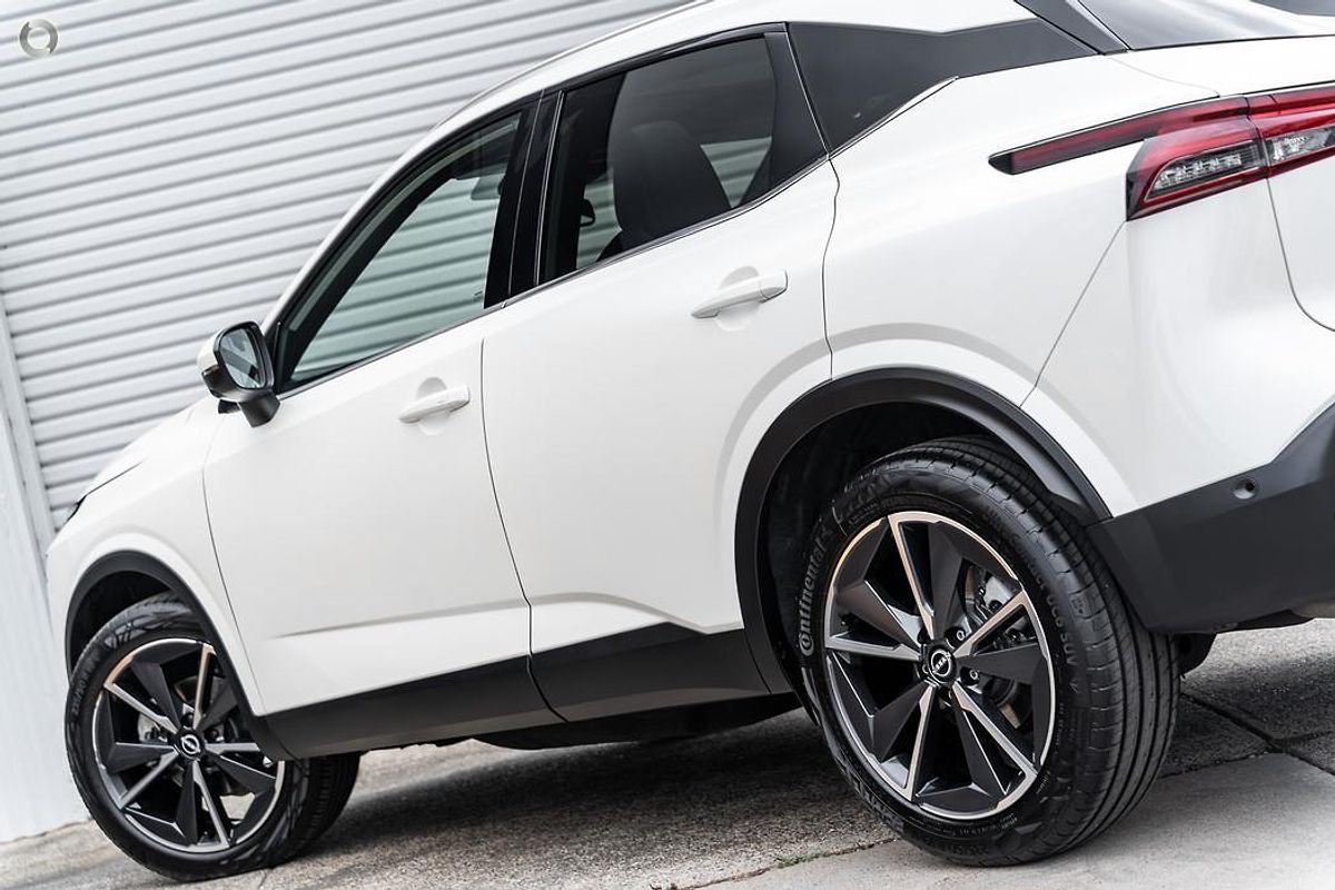 2024 Nissan QASHQAI ST J12