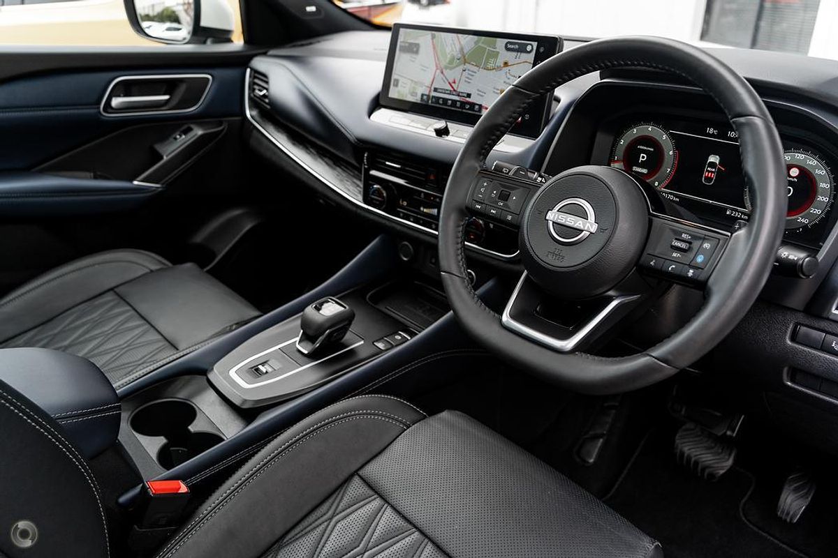 2024 Nissan QASHQAI ST J12