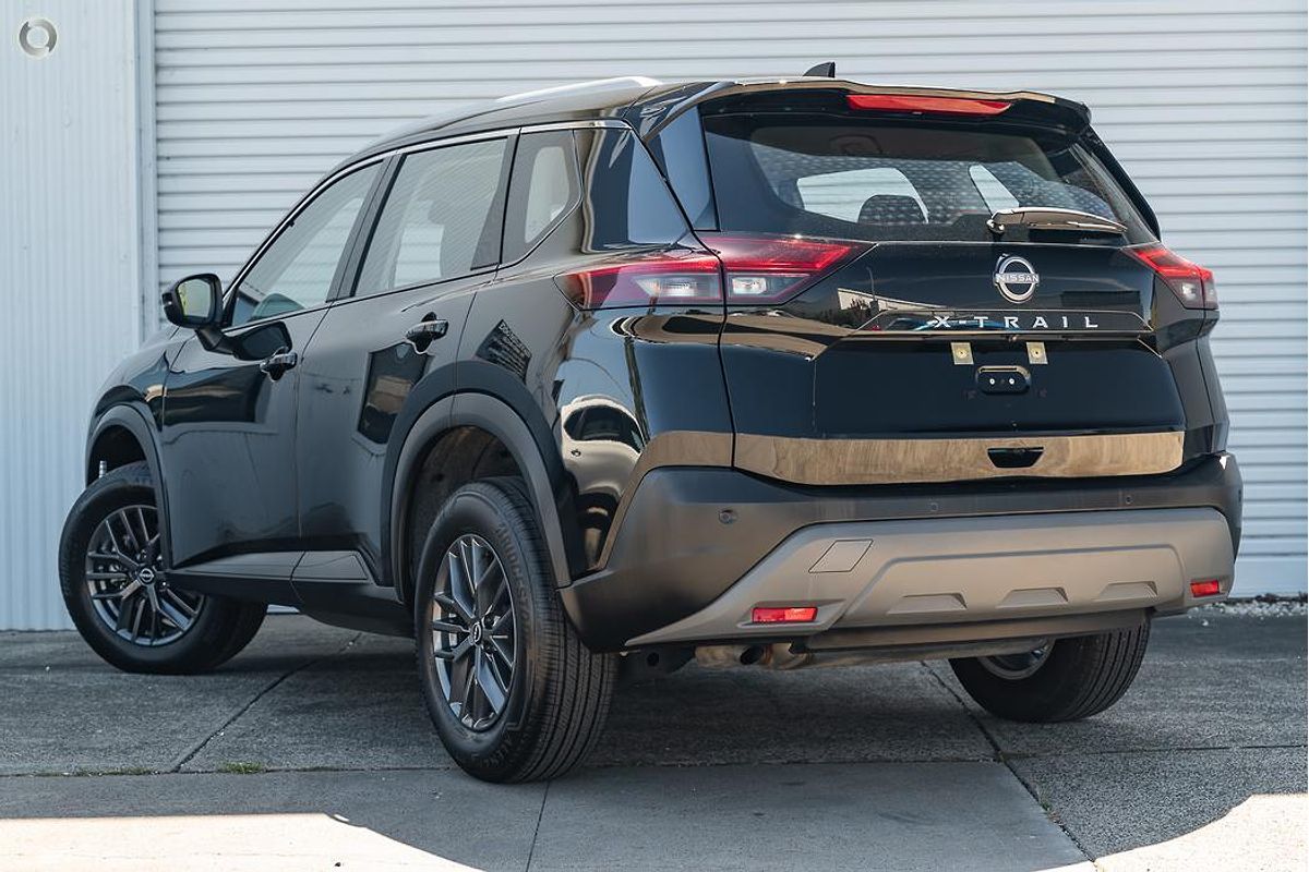 2024 Nissan X-TRAIL ST T33