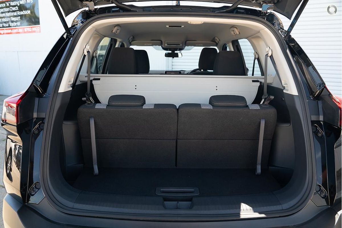 2024 Nissan X-TRAIL ST T33