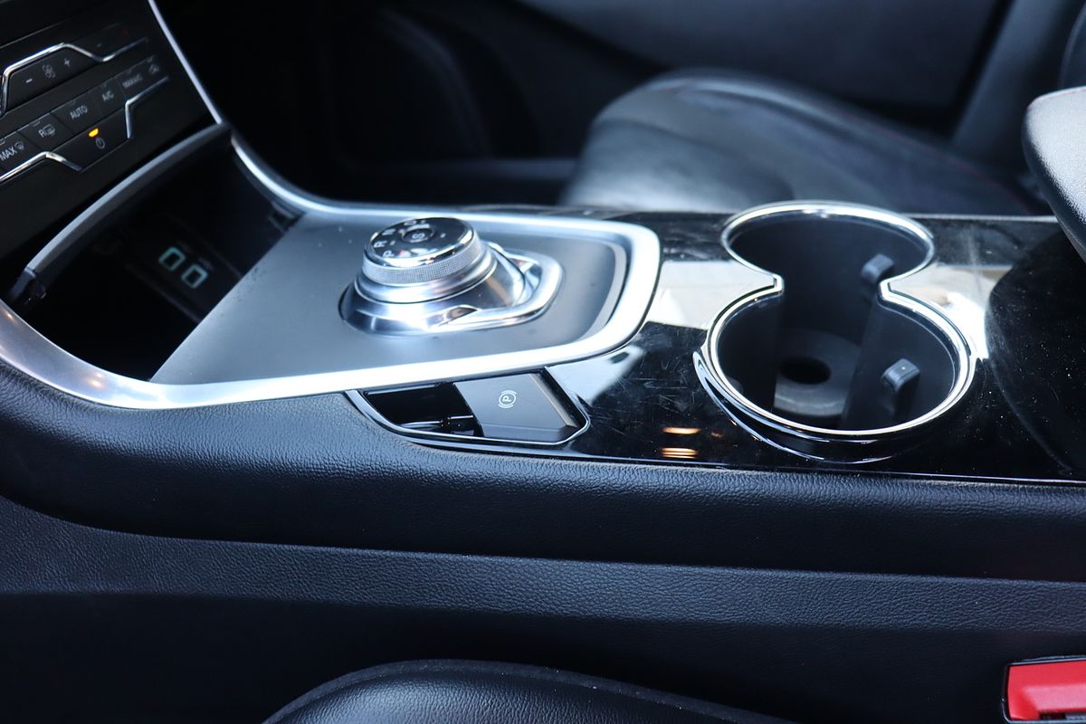 2018 Ford Endura ST-Line CA