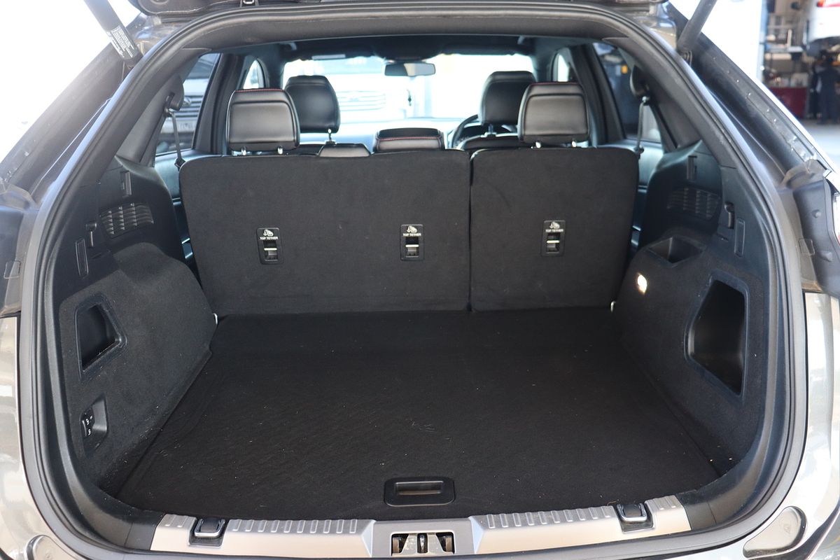 2018 Ford Endura ST-Line CA