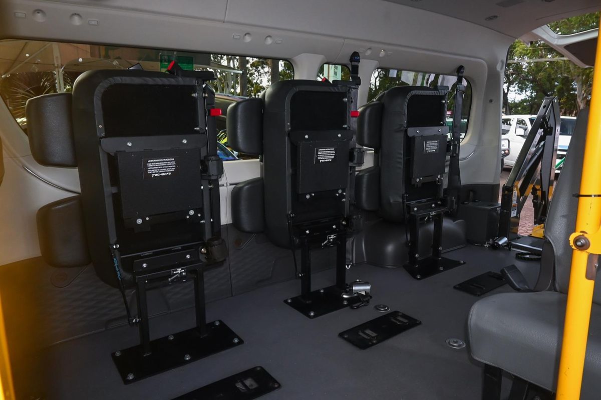 2020 Toyota Hiace Commuter GL GDH322R
