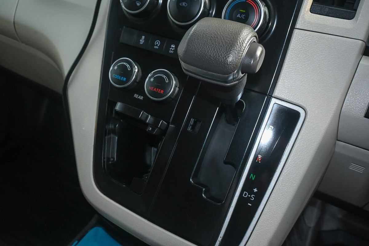 2020 Toyota Hiace Commuter GL GDH322R