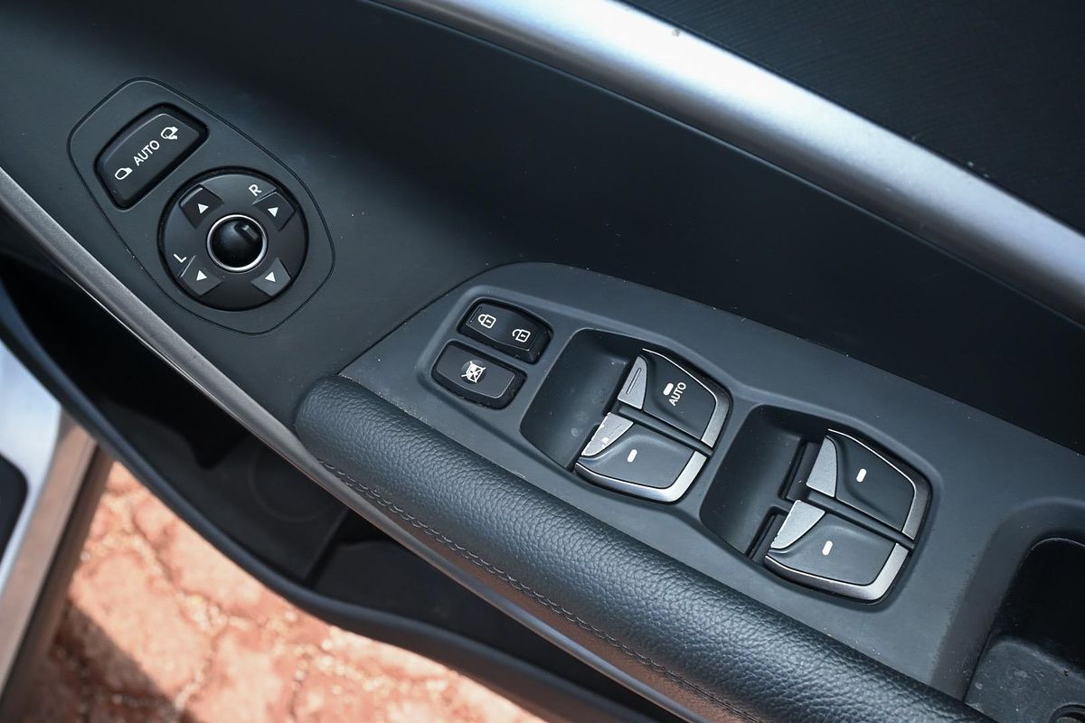 2016 Hyundai Santa Fe Elite DM3 Series II