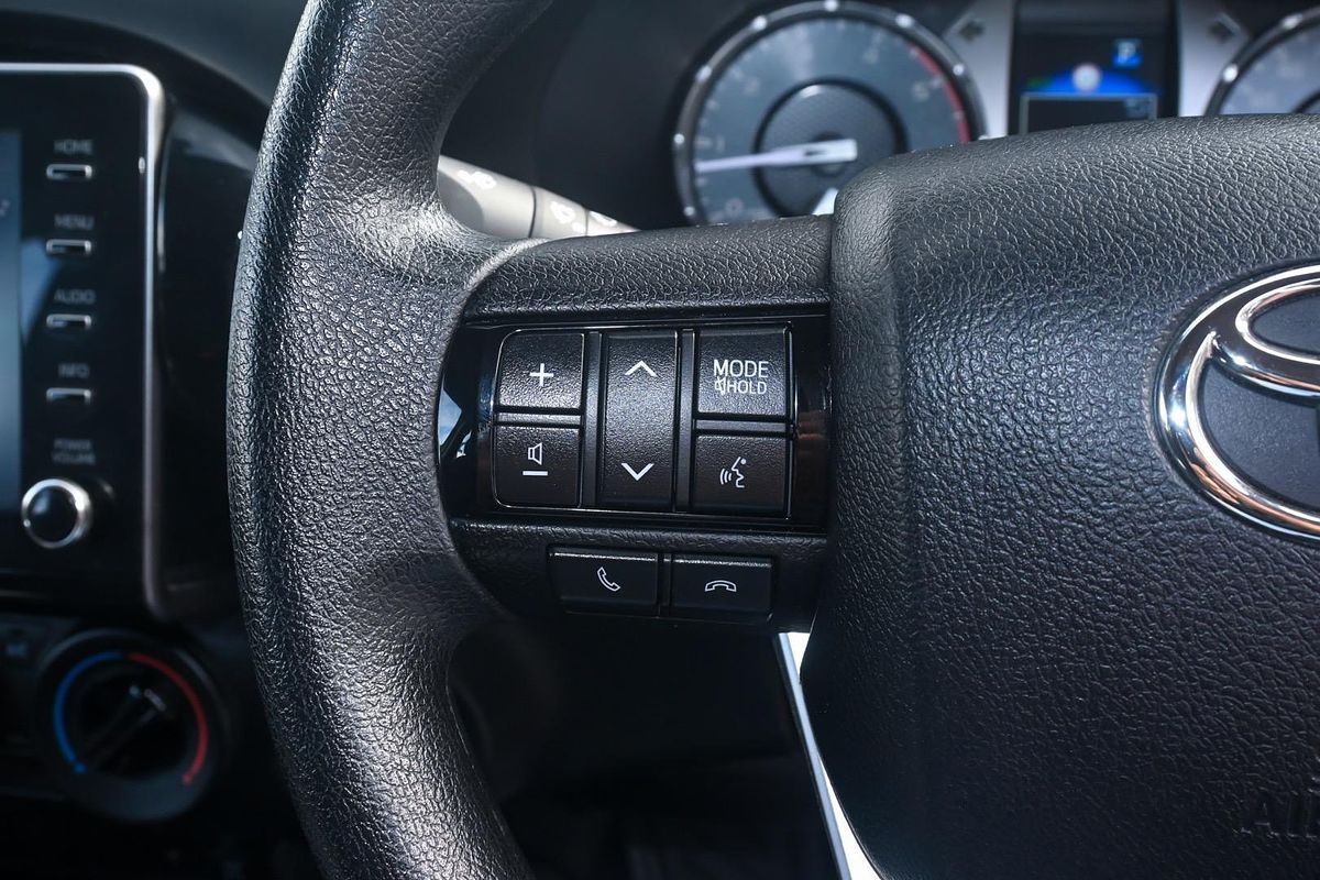 2023 Toyota Hilux SR GUN126R 4X4