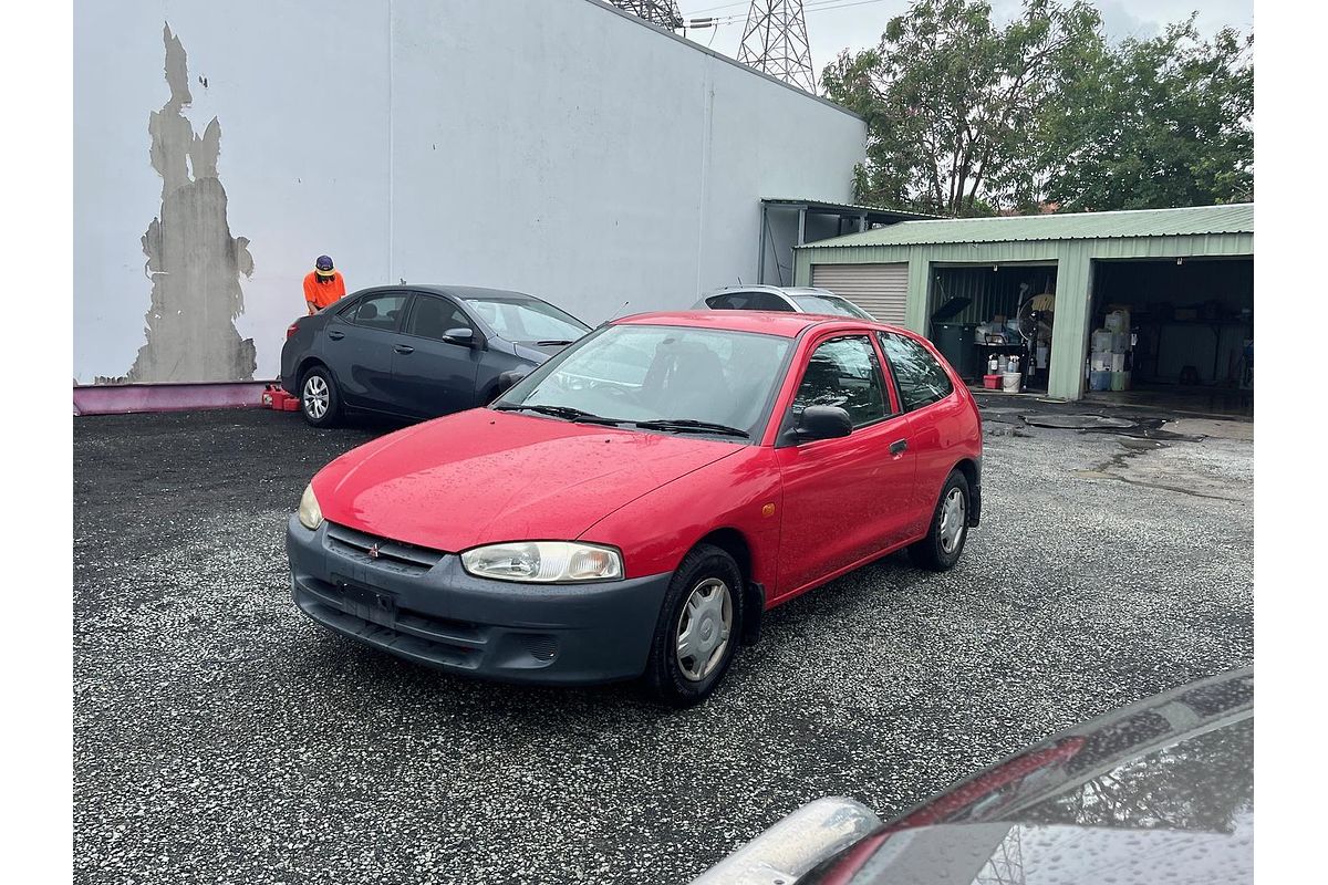 1999 Mitsubishi Mirage CE