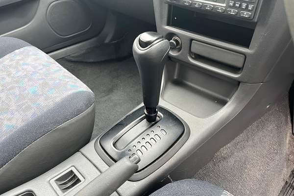 1999 Mitsubishi Mirage CE