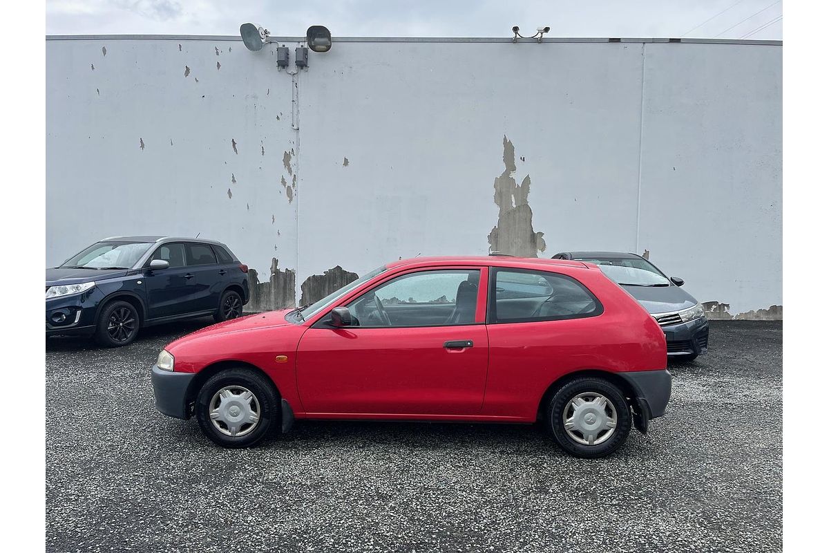 1999 Mitsubishi Mirage CE